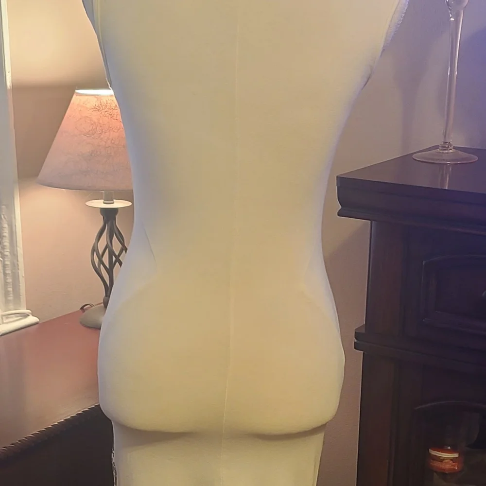 VENUS DRESS - Picture 3 of 5